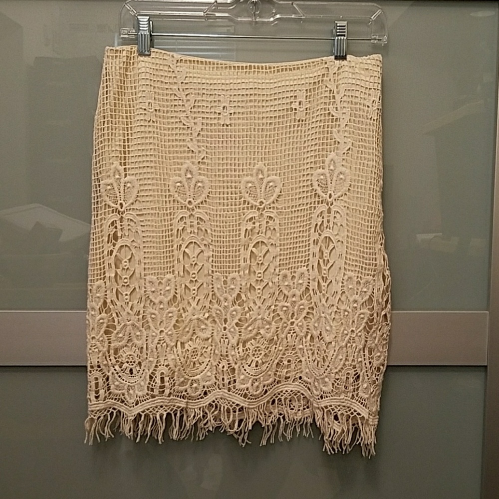 Astr Women's Lace Skirt Ivory Large